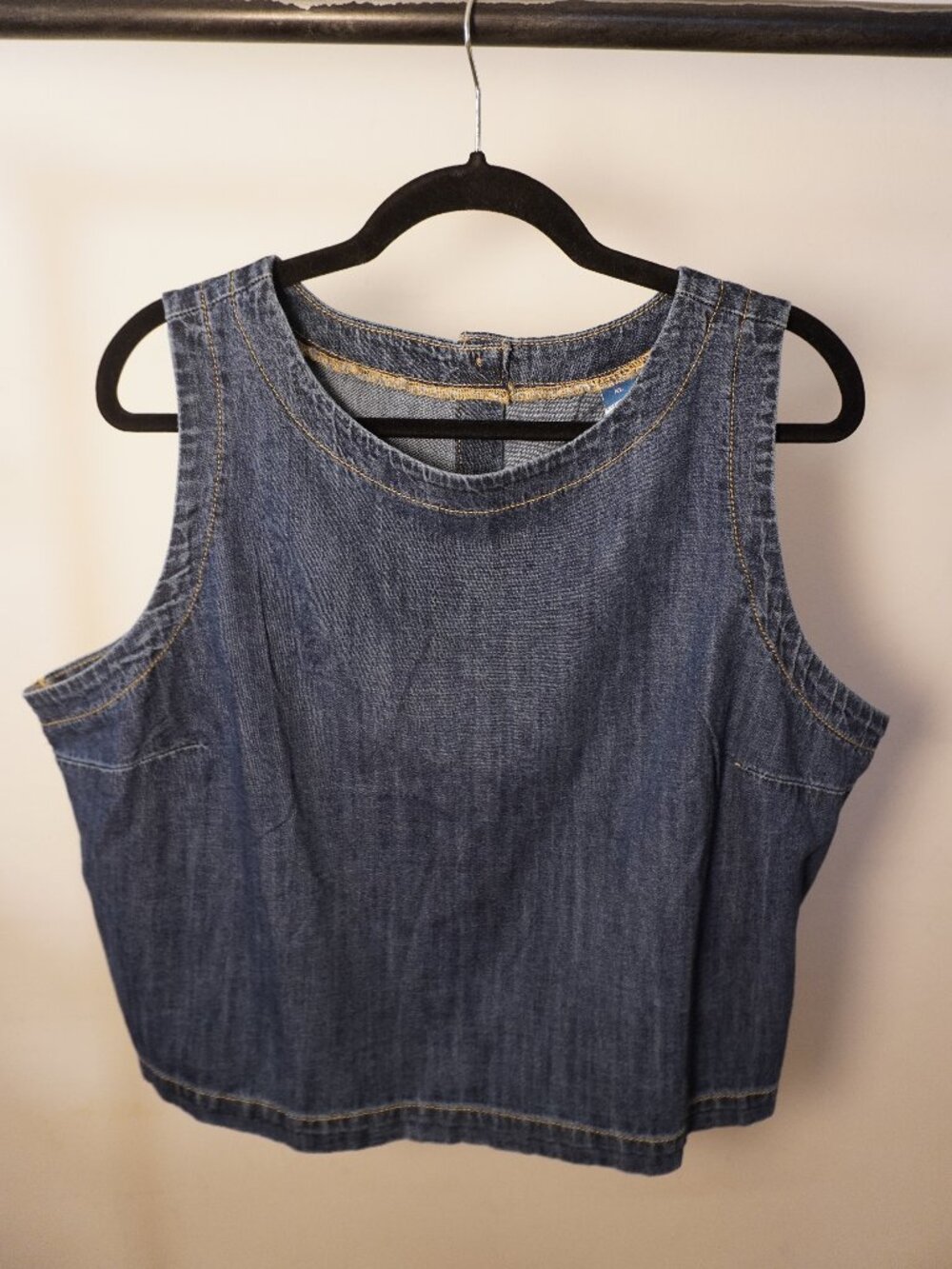 Old Navy XL Denim Chambray Cropped Tank Top Button Back